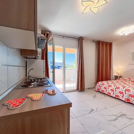 Bright Close To The Sea *