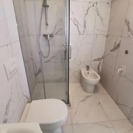 Bright Close To The Sea Апартаменти Бібіоне