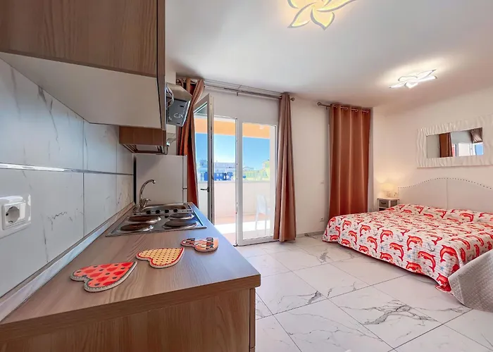 Bright Close To The Sea *